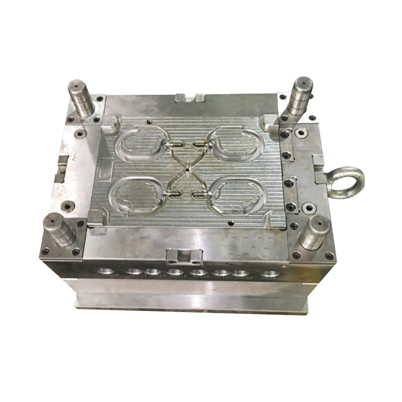 Safety Power Strip Injection Mold Safety Power Strip Injection Mold